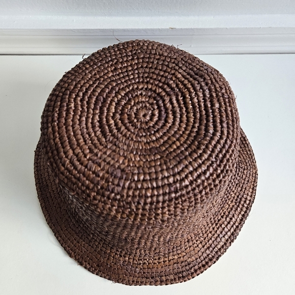 New Wyeth Aden Hand Crocheted 100% Raffia Straw Chocolate Bucket Hat O/S NWT - Picture 7 of 10